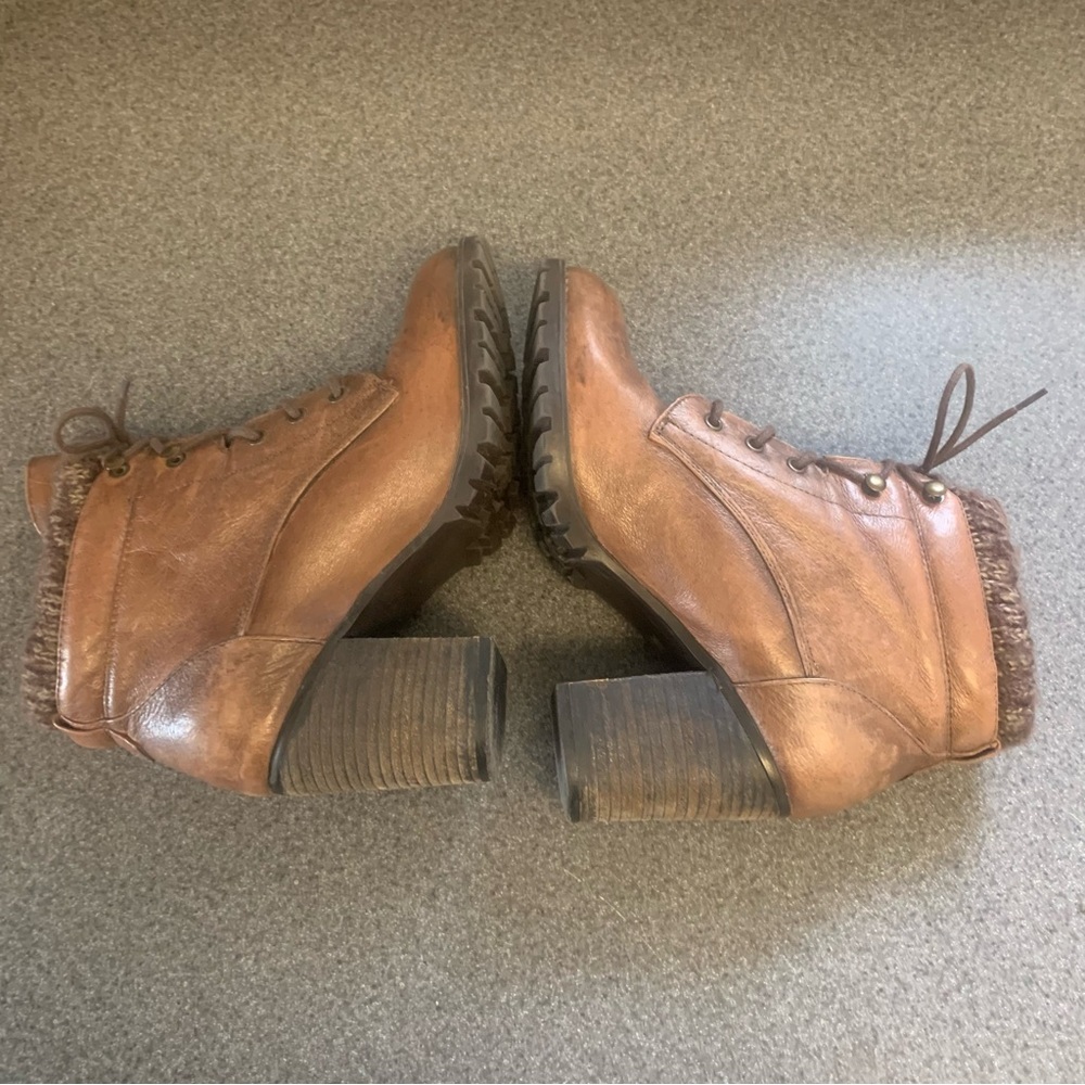 Steve Madden Judii brown leather chunky lace up heeled ankle boots size 9.5 - Picture 4 of 7